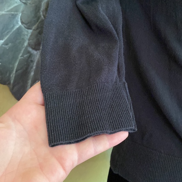 Gap Cropped Button Down Cardigan 3/4 Sleeve - Picture 3 of 6